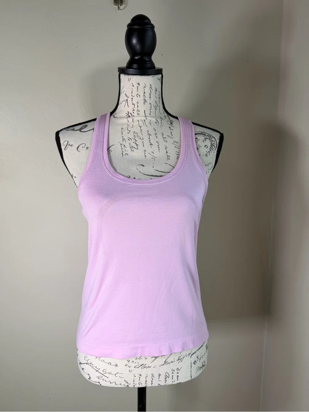 lululemon athletica Light Lilac Scoop Neck Tank - Picture 1 of 7